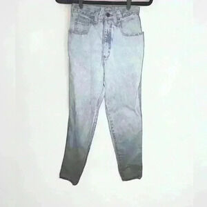 1980’s vintage Zena high waisted light acid wash jeans